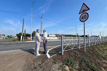 Асфальт, тротуары и свет